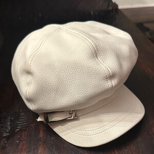 The cutest hat for Spring you didn’t know you needed 😍